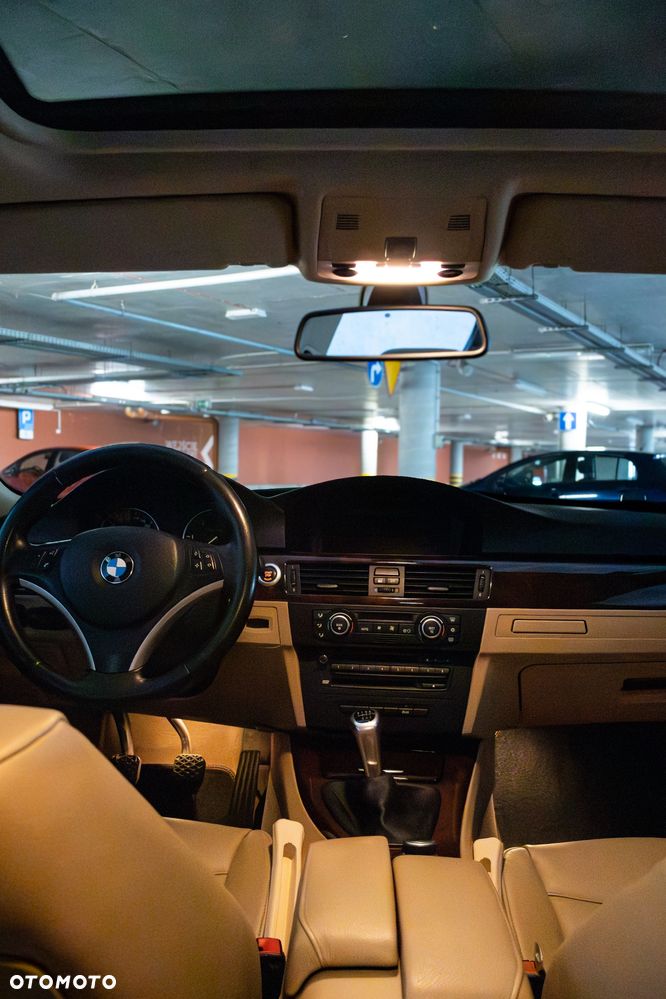 BMW Seria 3 320d - 13