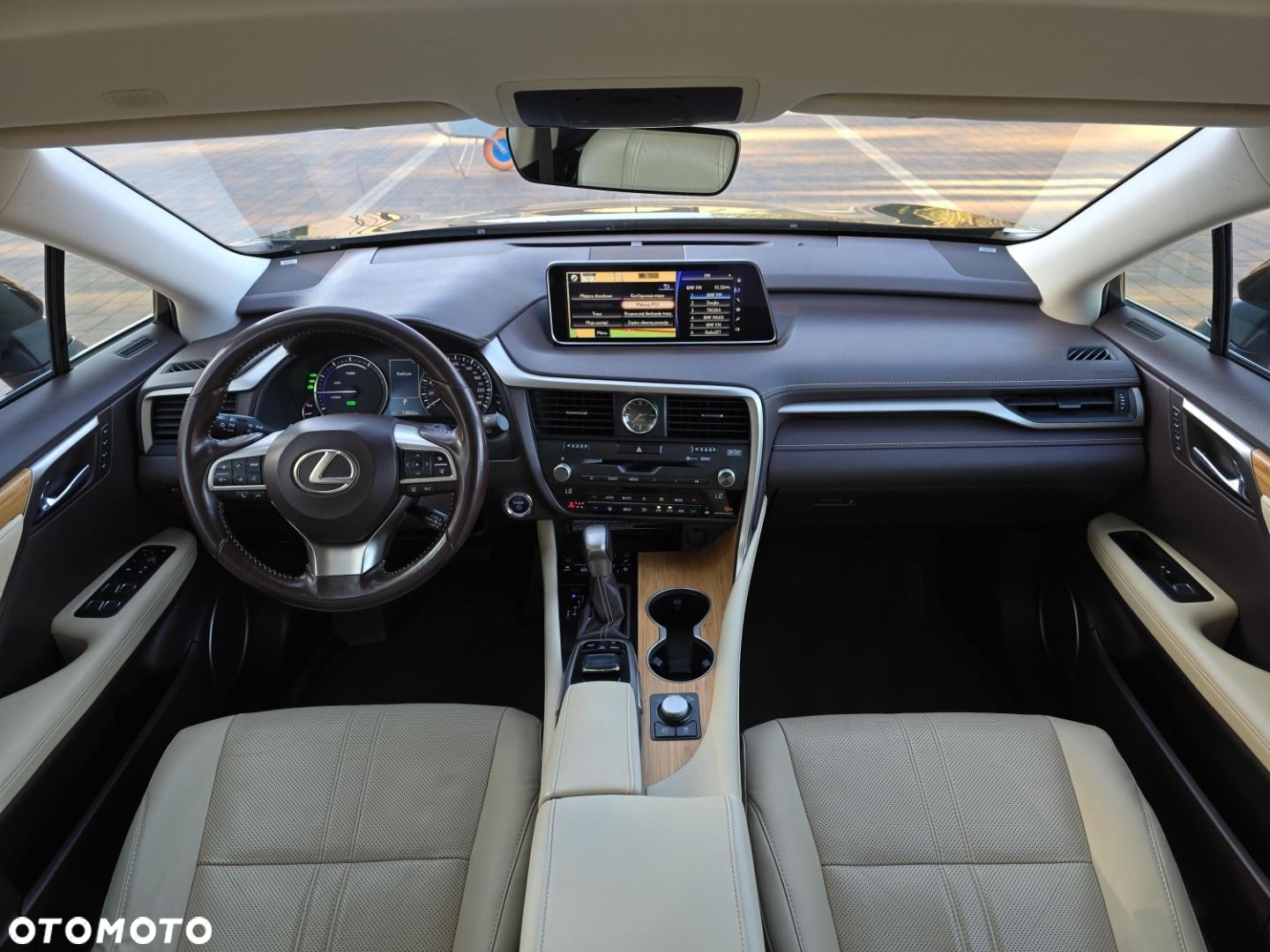 Lexus RX - 9