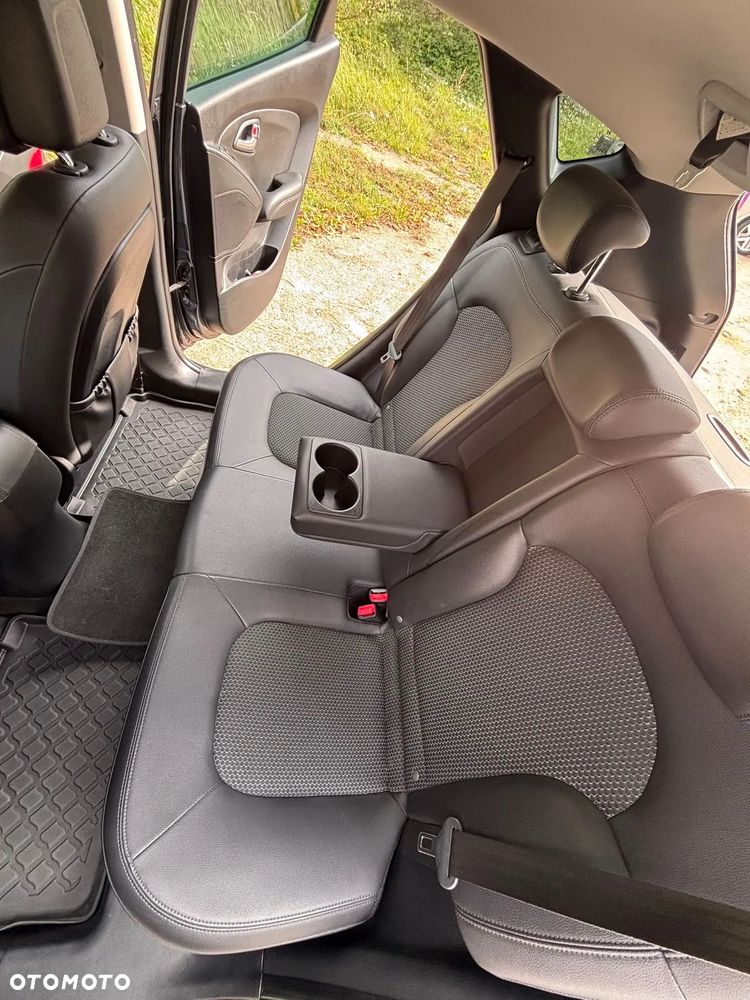 Hyundai ix35 - 28