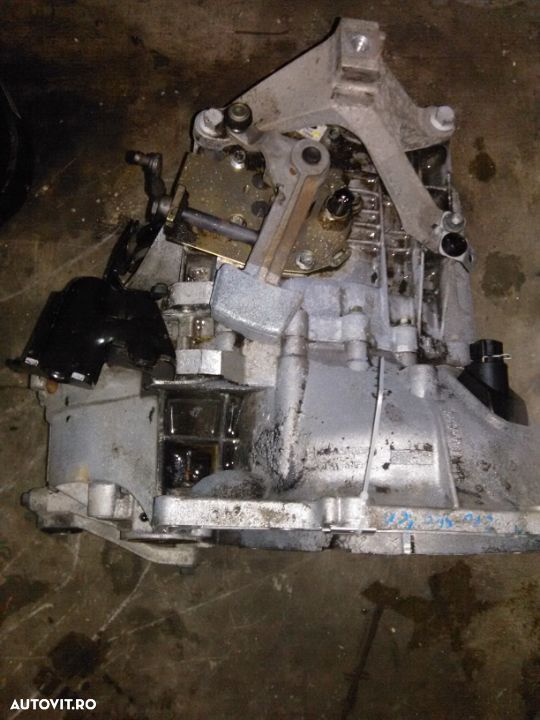 Cutie viteze Volvo S40,1.6D an fabr 2006 - 1