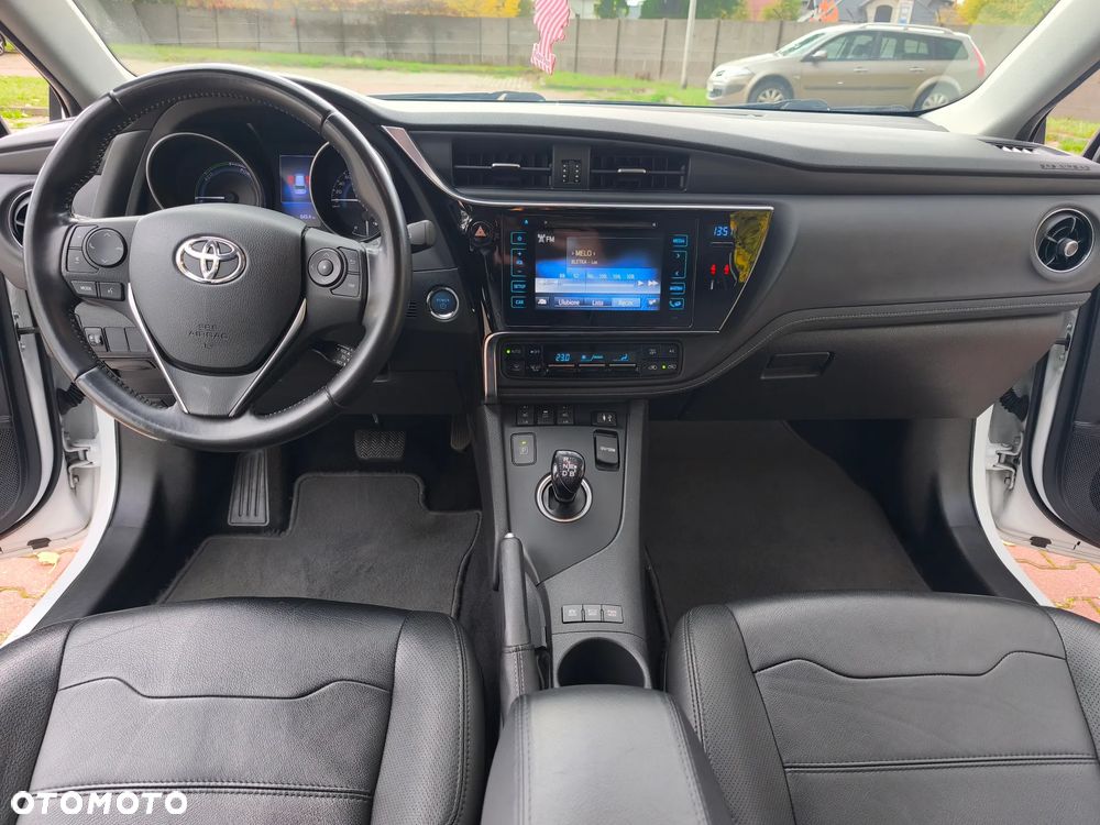 Toyota Auris - 8