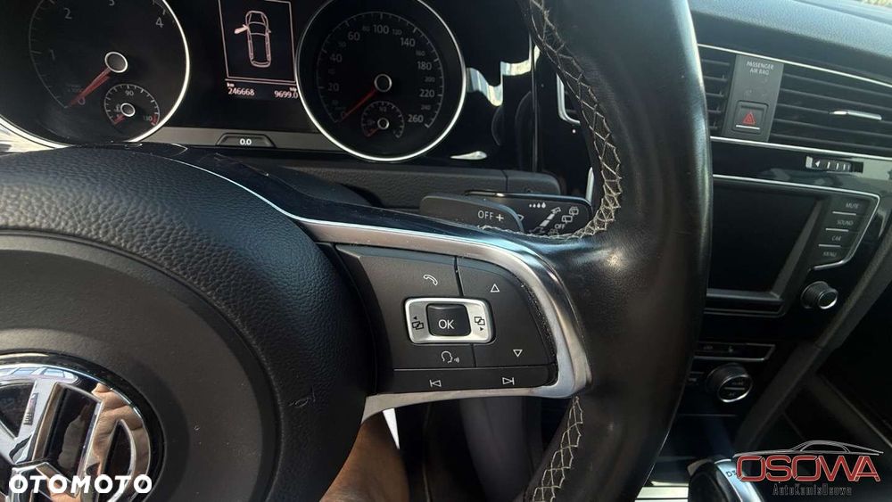 Volkswagen Golf Variant 2.0 TDI SCR DSG R-Line - 18