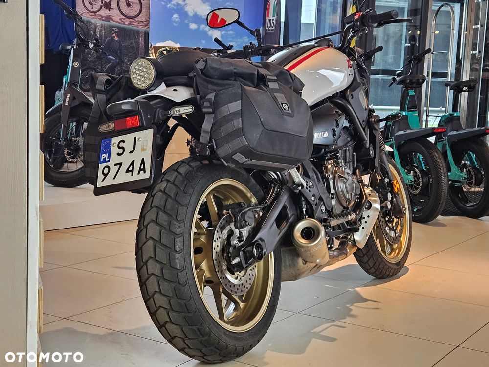 Yamaha XSR - 9