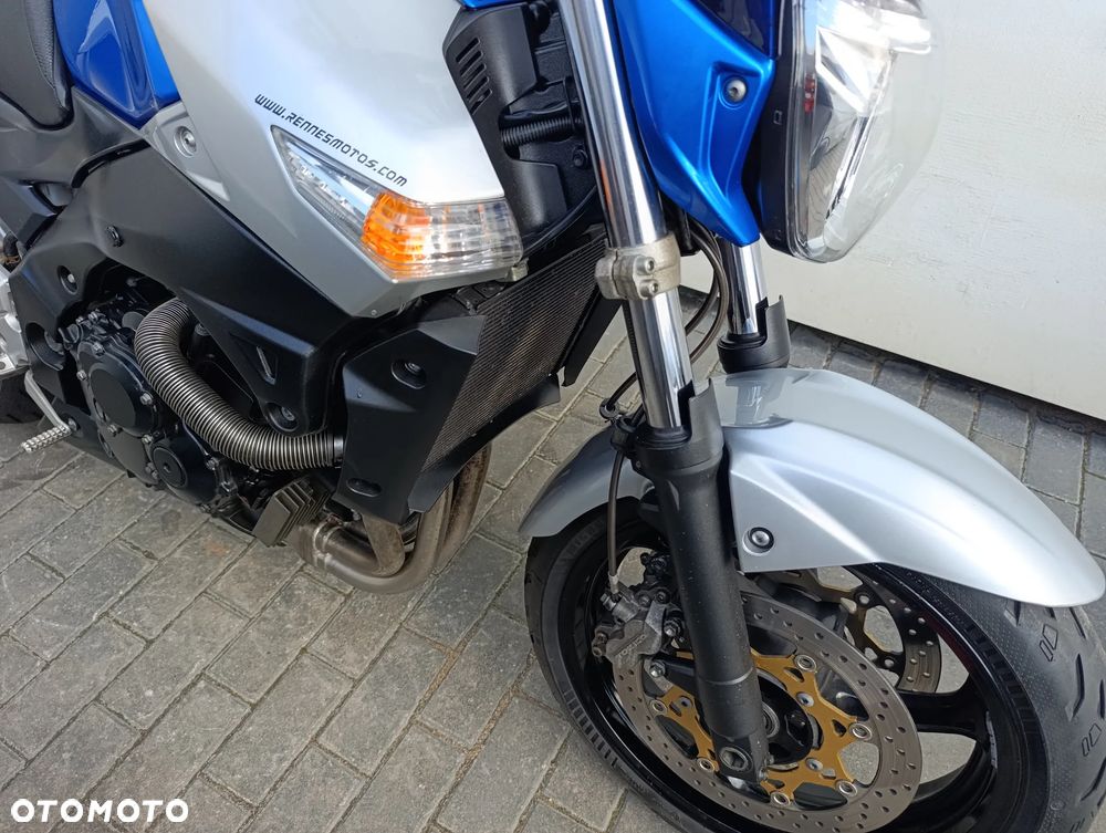 Suzuki GSR - 18