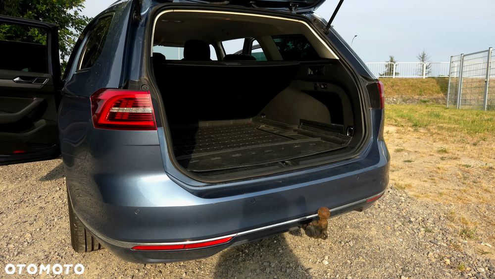 Volkswagen Passat - 14