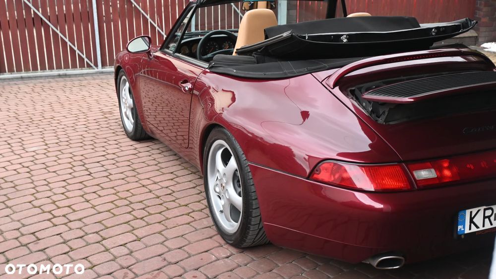 Porsche 911 Carrera - 8