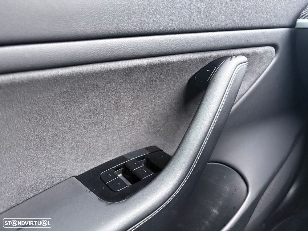Tesla Model 3 Long Range Tração Integral Premium - 25