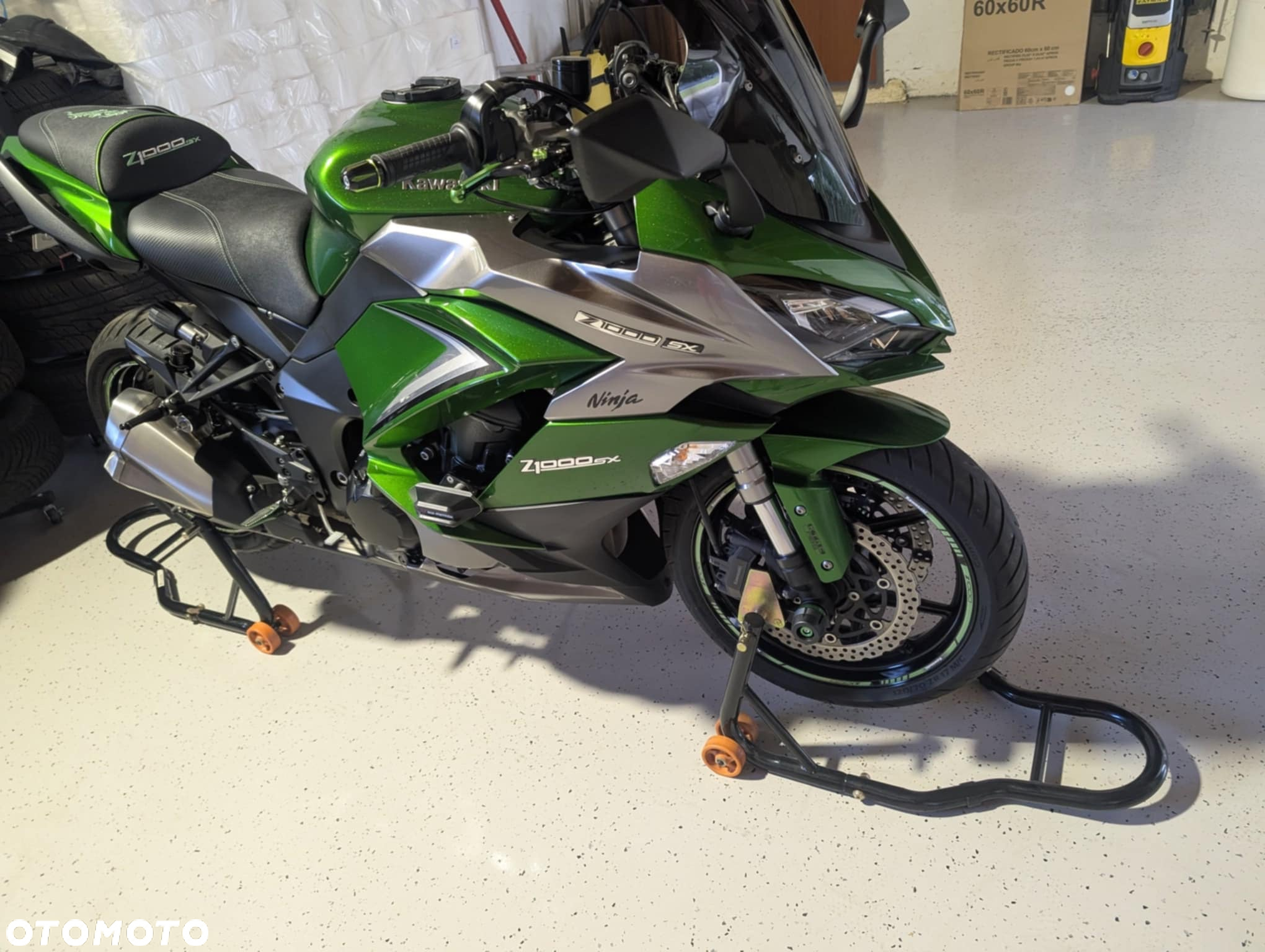 Kawasaki Ninja 1000 SX - 10