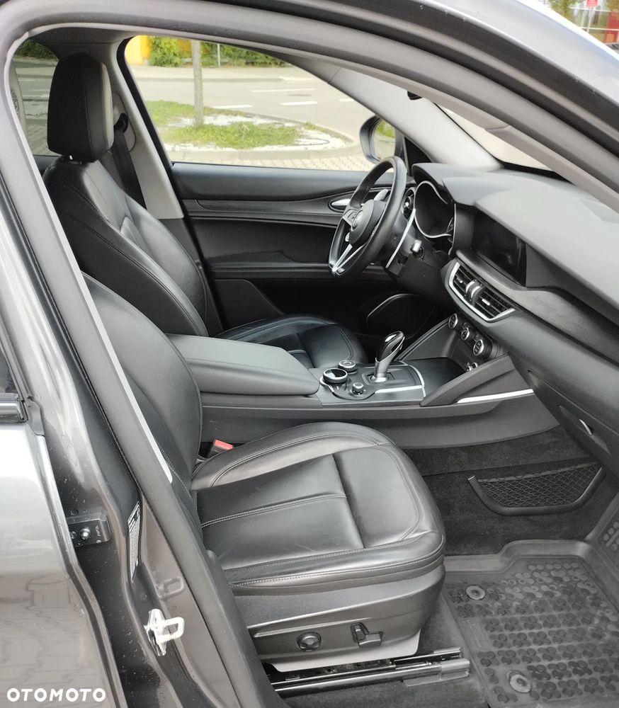 Alfa Romeo Stelvio 2.0 Turbo B-Tech Edition Q4 - 22