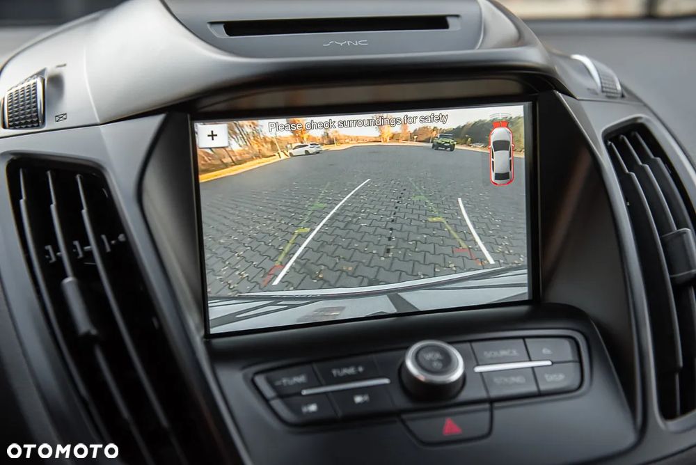 Ford Kuga 2.0 TDCi AWD ST-Line - 24