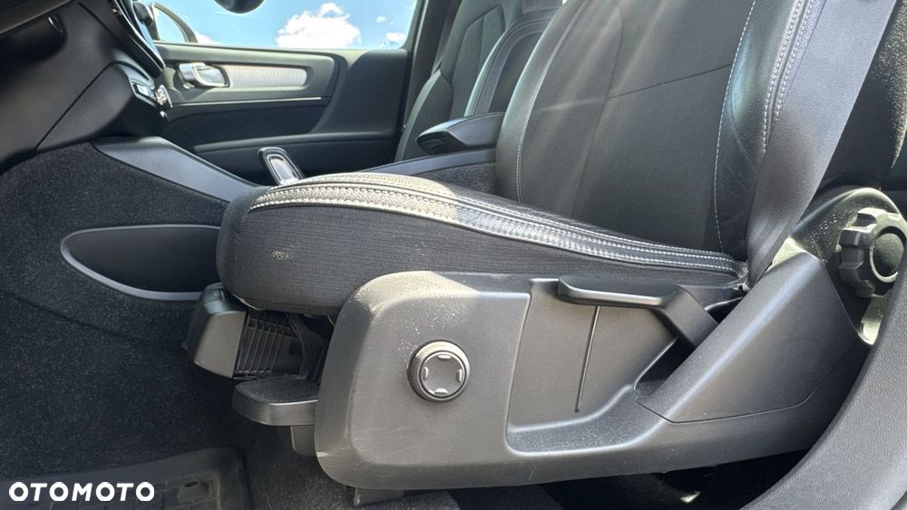 Volvo XC 40 - 23
