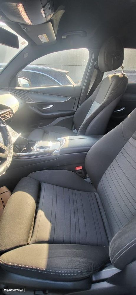 Mercedes-Benz EQC 400 4Matic - 3