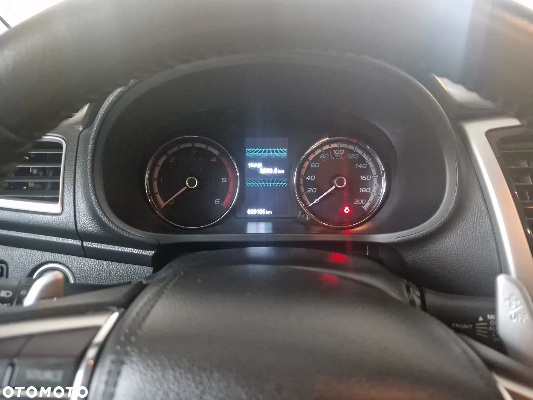 Mitsubishi L200 2.2 d DC Instyle Plus - 14