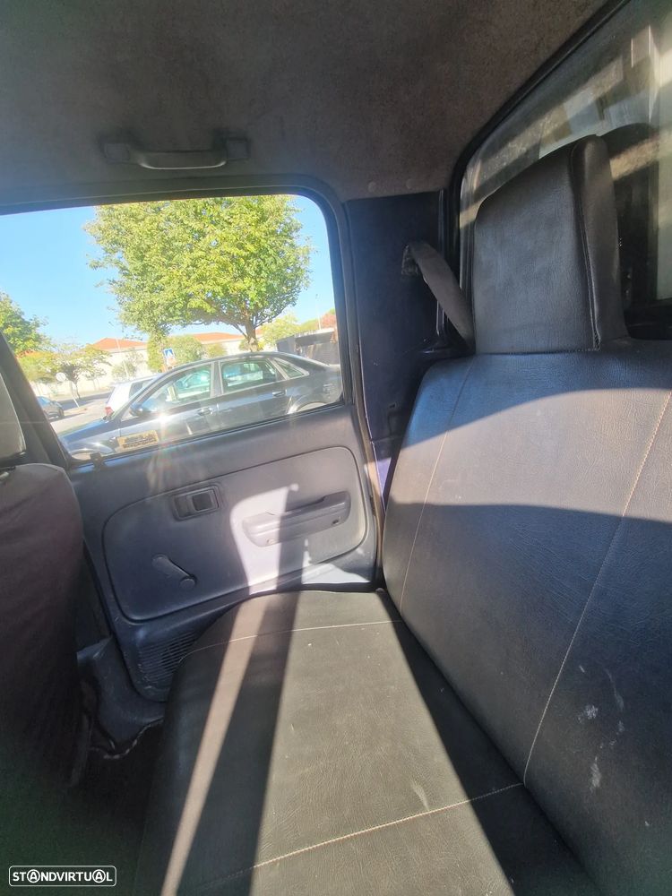 Toyota Hilux 2.4 D LN145LPT Cab Dupla - 11