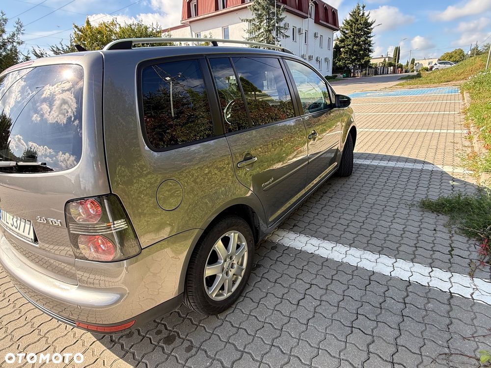 Volkswagen Touran 2.0 TDI Freestyle - 5
