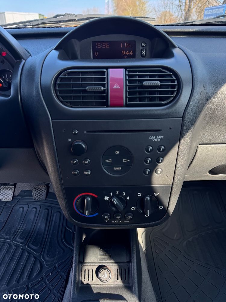 Opel Corsa 1.0 12V Comfort - 24