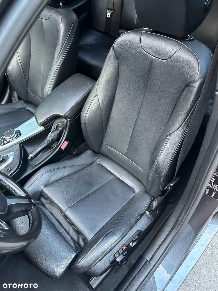 BMW Seria 3 325d M Sport - 31