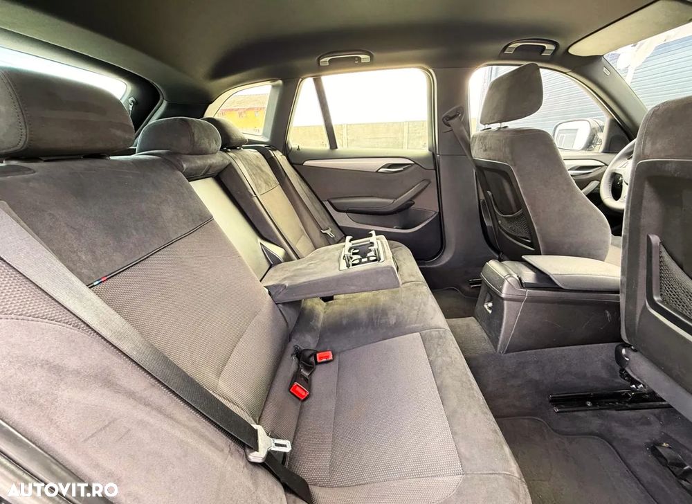 BMW X1 xDrive18d Aut. Sport Line - 22