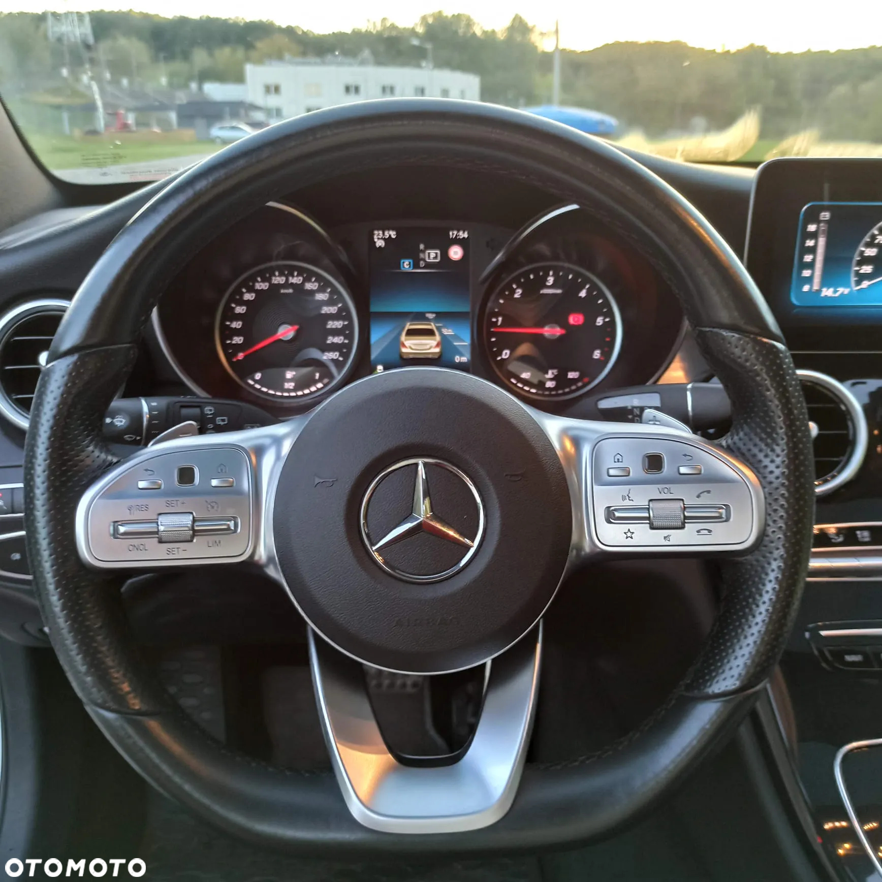 Mercedes-Benz Klasa C 220 d 4Matic T 9G-TRONIC AMG Line - 18