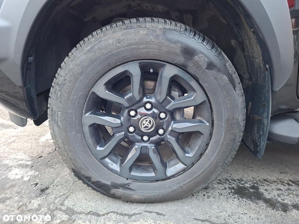 Toyota Hilux 2.8 D-4D Double Cab Invincible 4x4 - 23