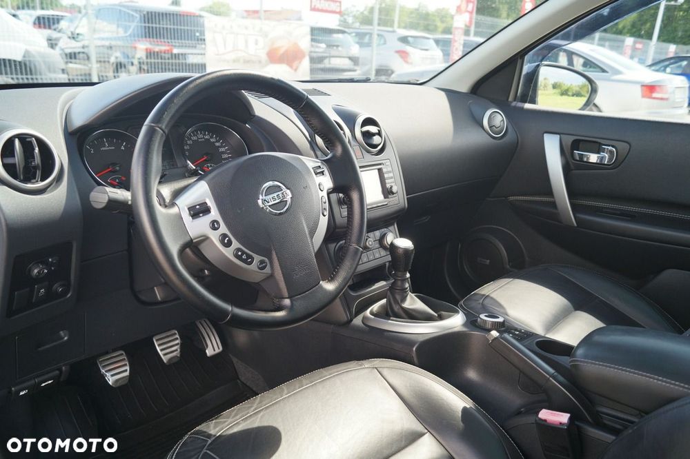 Nissan Qashqai+2 - 13