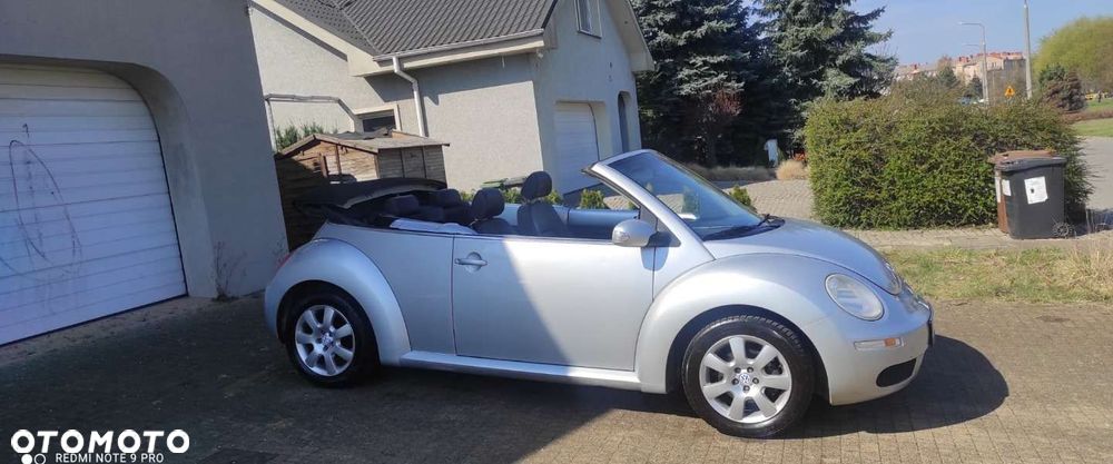 Volkswagen New Beetle - 12