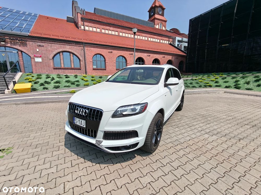 Audi Q7 - 1