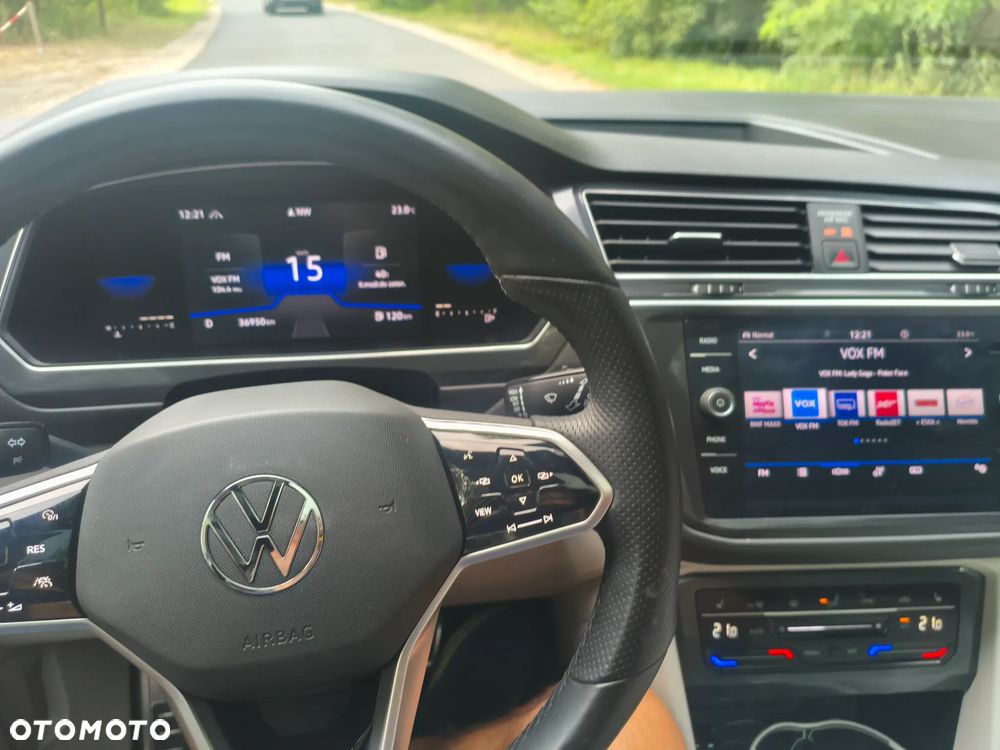 Volkswagen Tiguan - 22
