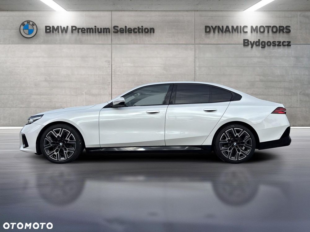 BMW Seria 5 520d xDrive mHEV M Sport - 3