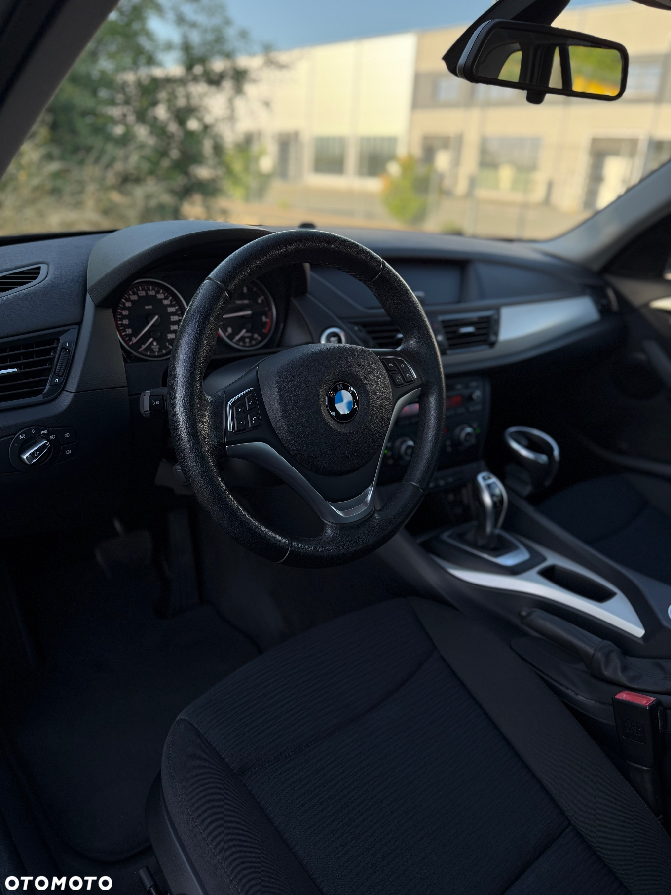 BMW X1 xDrive18d - 10