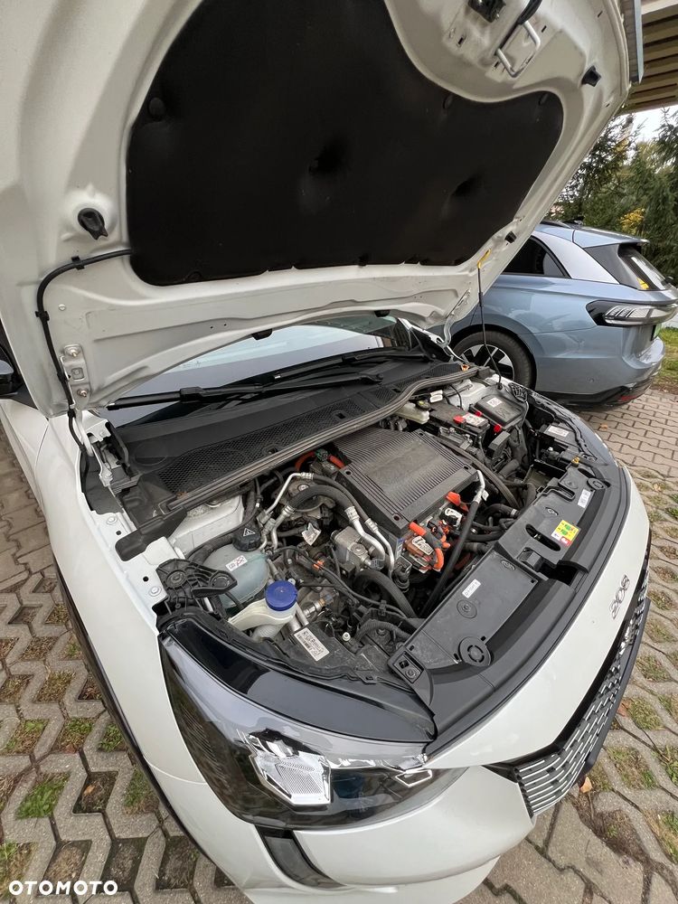 Peugeot 208 2022 photo 2