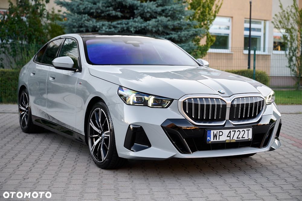 BMW Seria 5 520d xDrive - 16