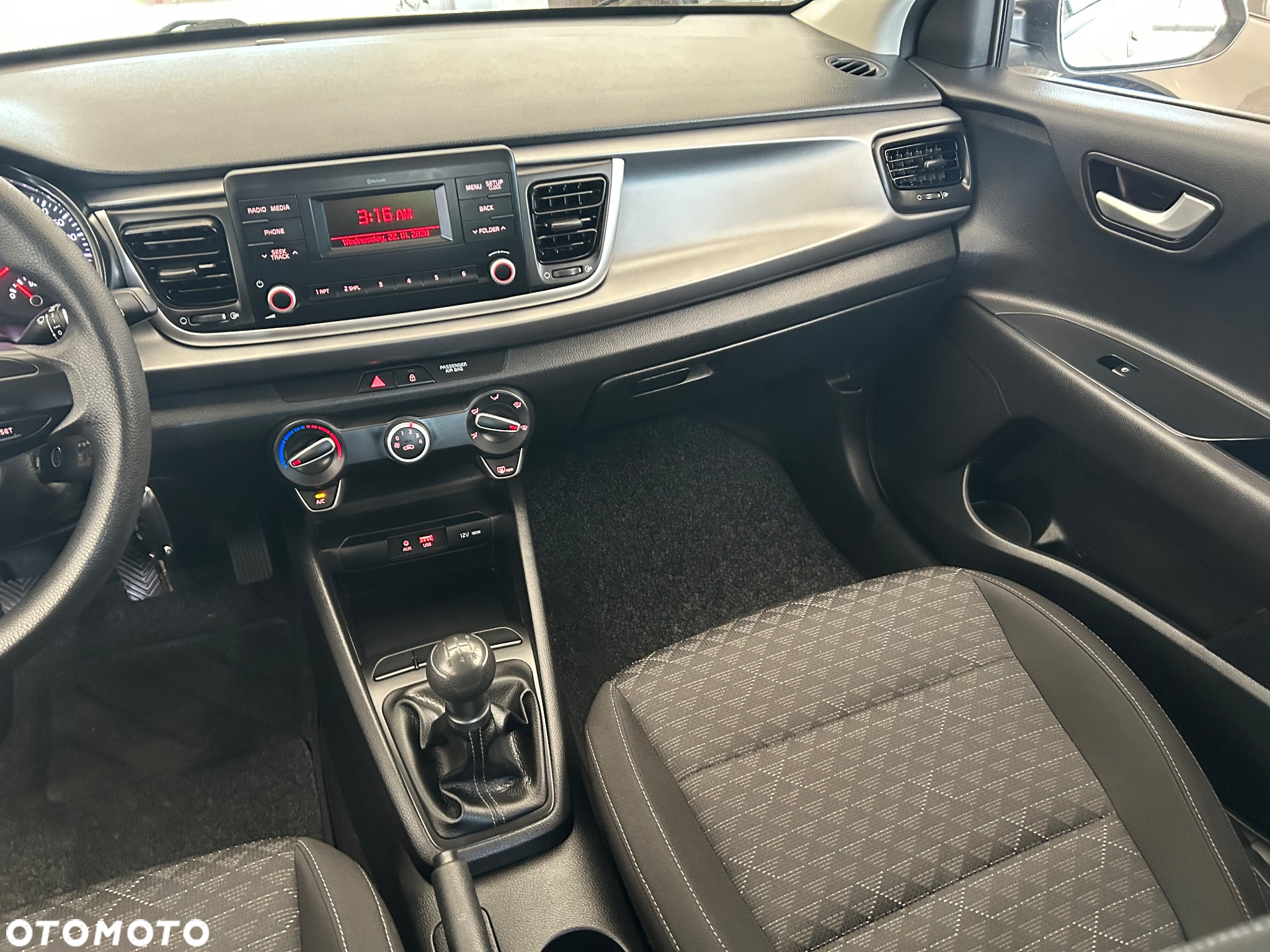 Kia Rio 1.2 Business Line - 22