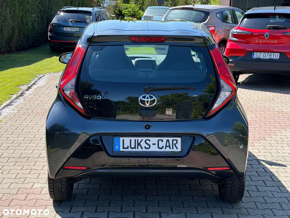Toyota Aygo x-clusiv - 6
