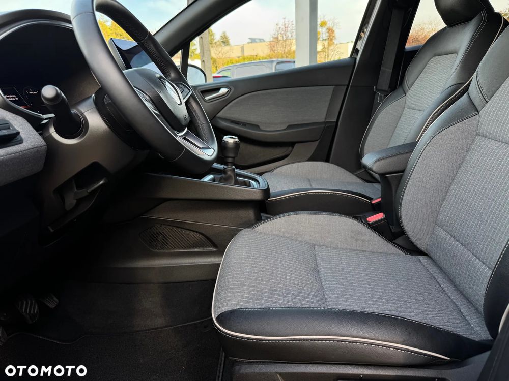 Renault Clio TCe 90 TECHNO - 12