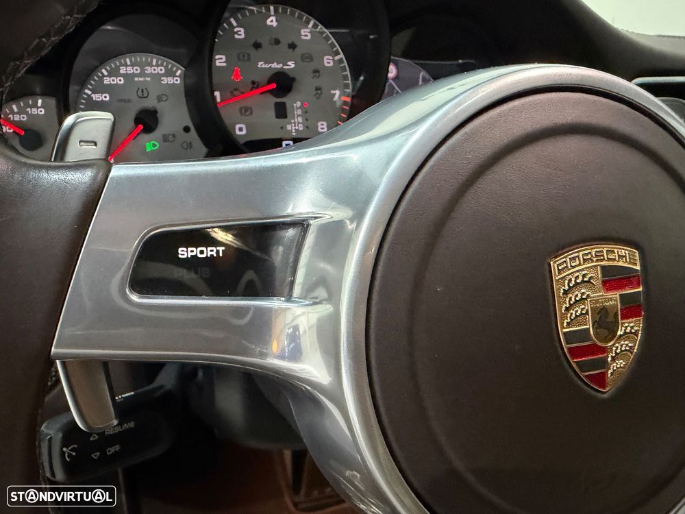 Porsche 911 (991) Turbo S - 40