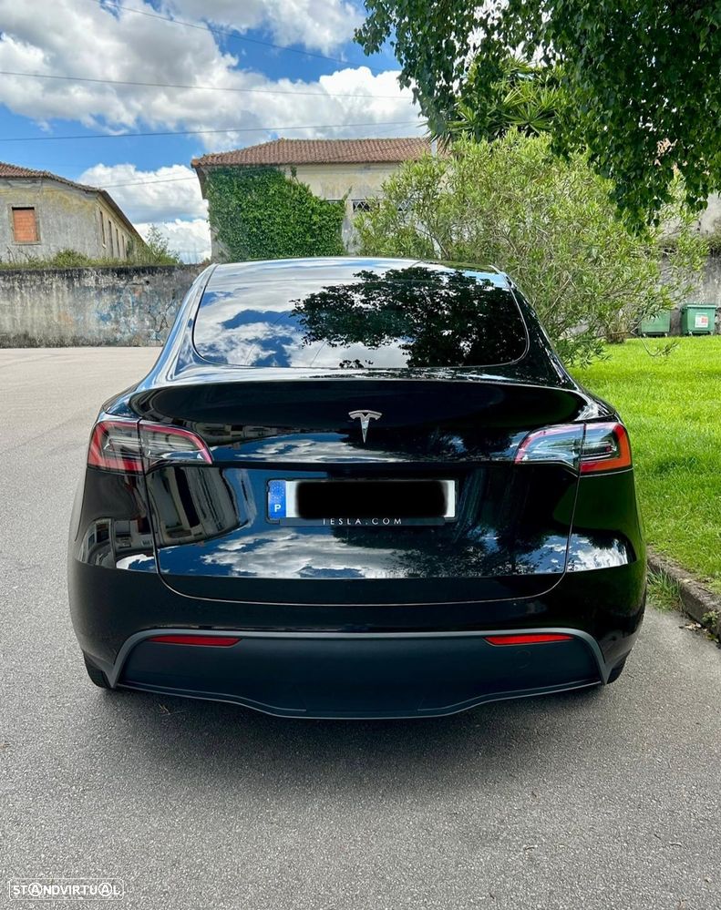 Tesla Model Y 2024 photo 3