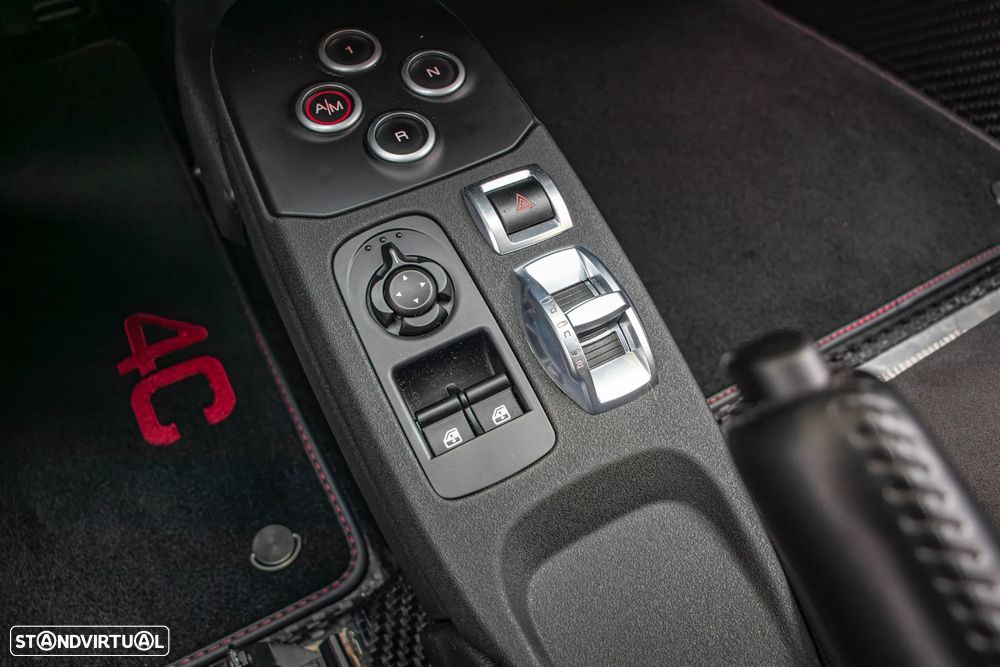 Alfa Romeo 4C 1750 TBi - 16