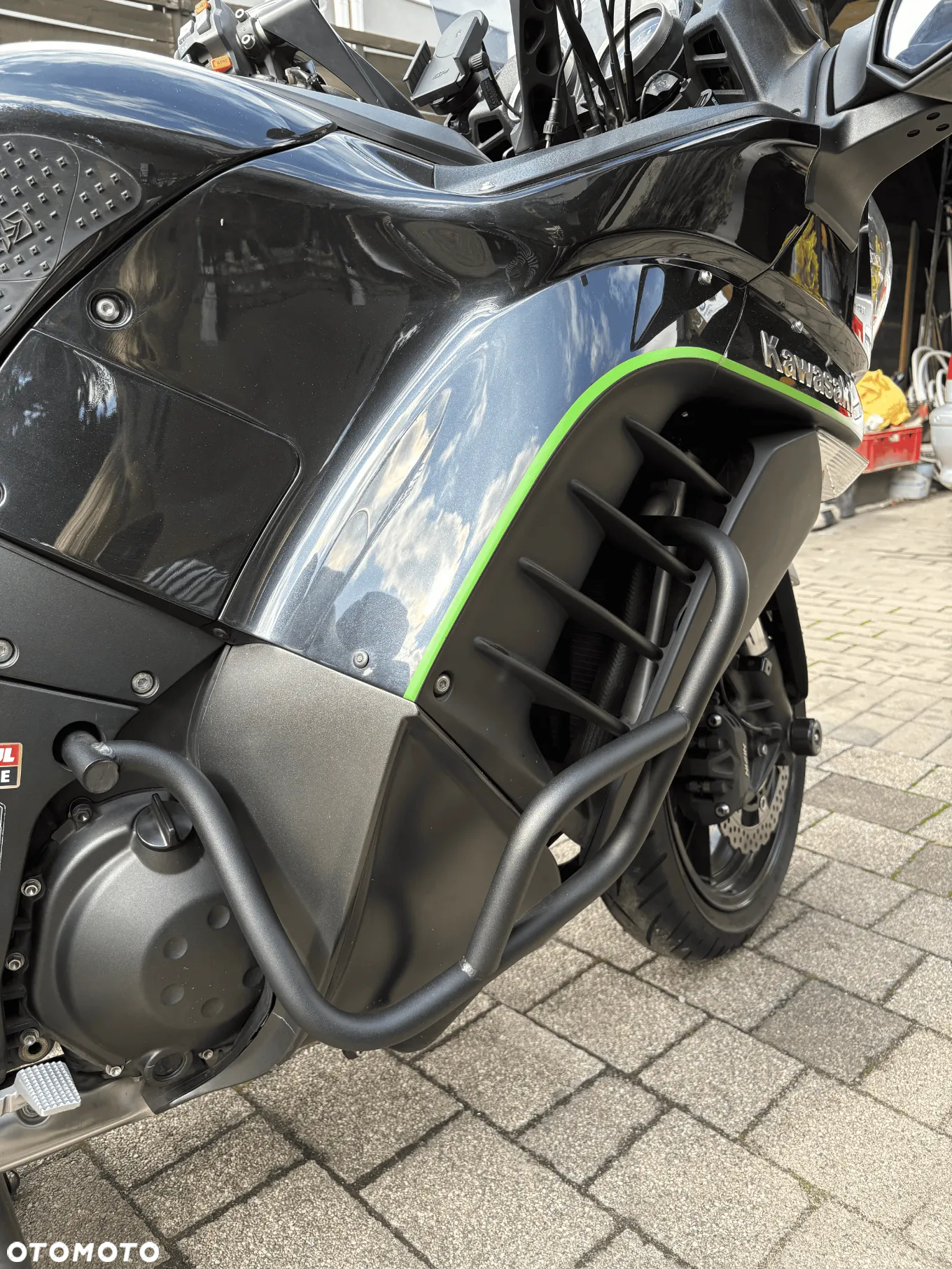 Kawasaki GTR - 5