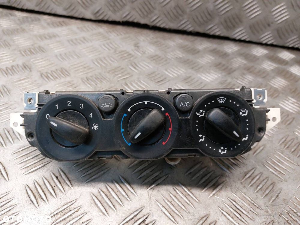 PANEL NAWIEWU FORD FOCUS MK2 3M5T-19980-AD - 1