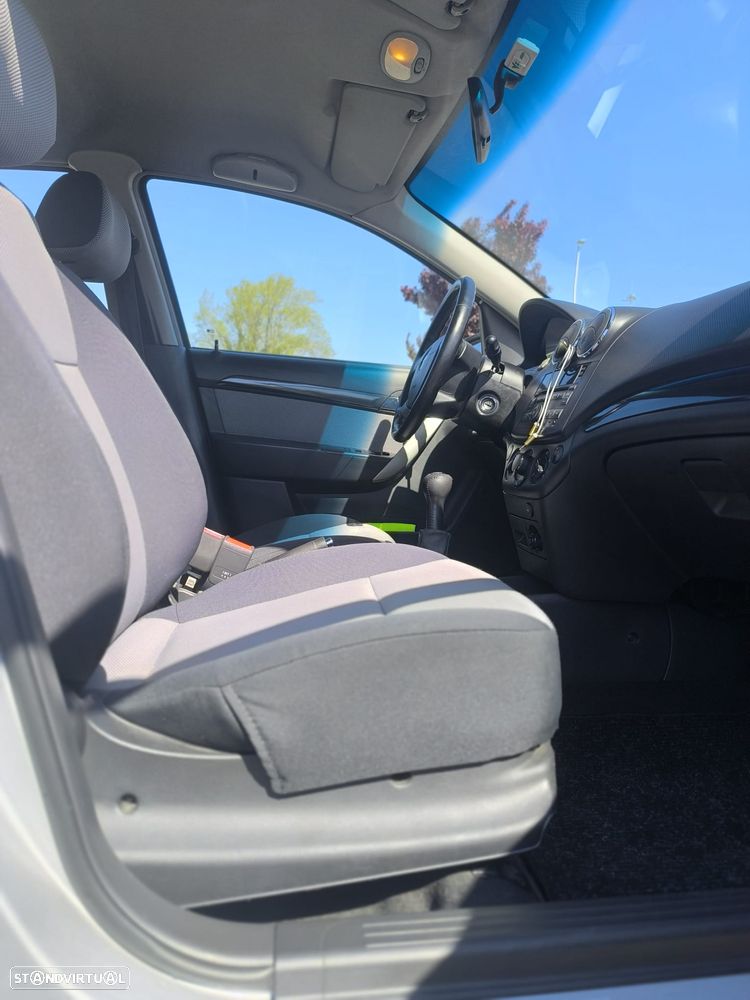 Chevrolet Aveo 1.2 LT Bi-Fuel - 28