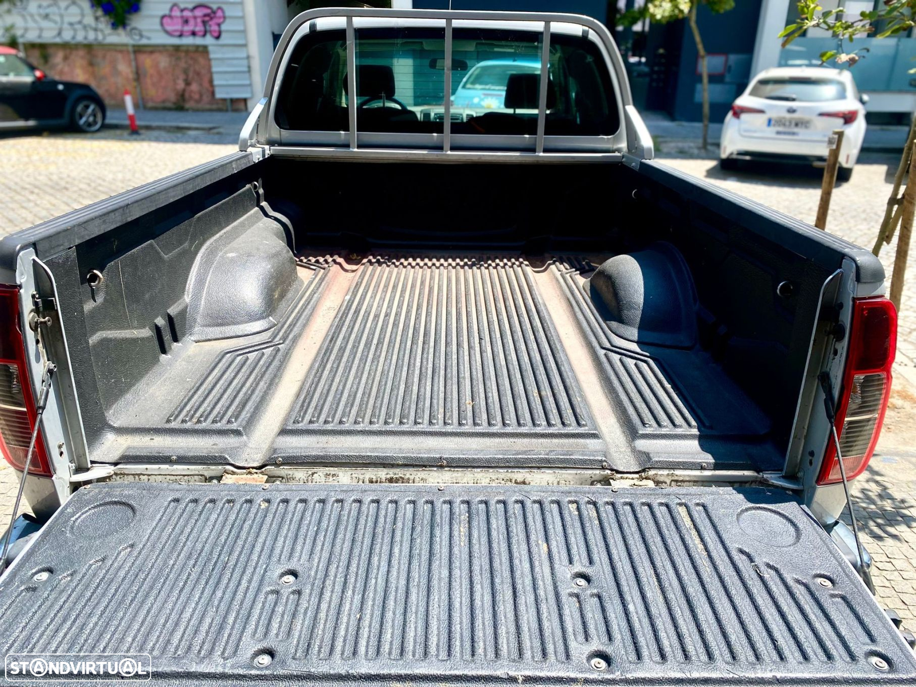 Nissan Navara 2.5 dCi KC SE 4WD - 11