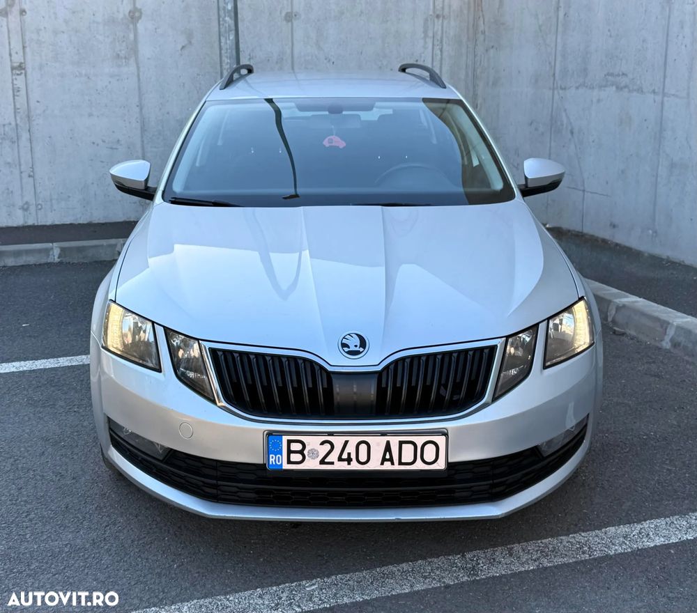 Skoda Octavia 1.6 TDI DSG Ambition - 29