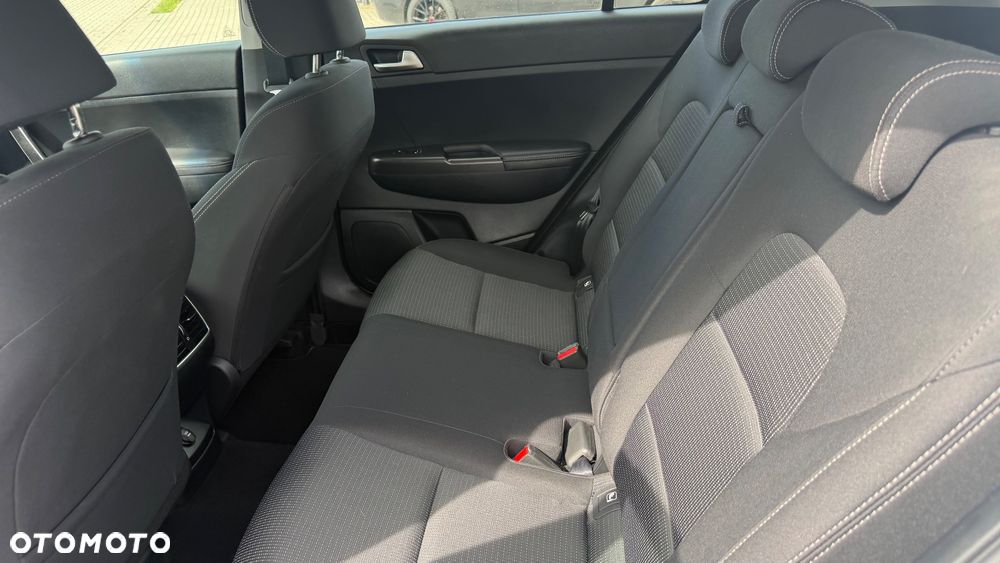 Kia Sportage 1.6 CRDI AWD DCT SPIRIT - 17