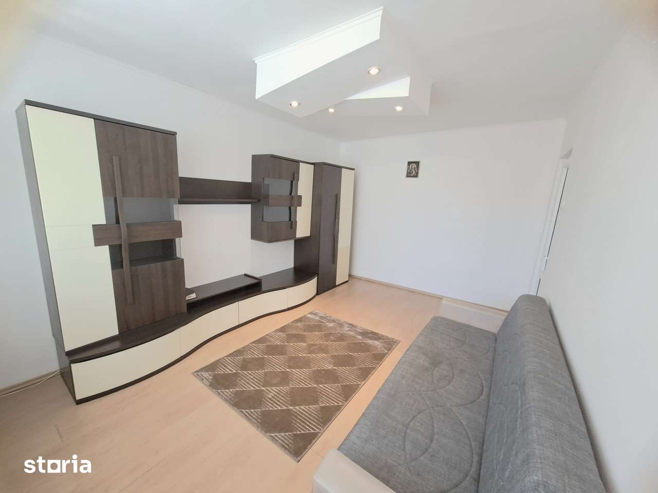 DE INCHIRIAT - Apartament 2 camere, Liliacului -Codlea — fotografia 1