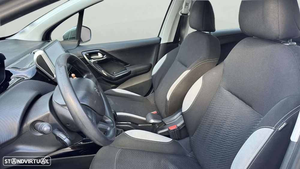 Peugeot 2008 1.2 VTi Allure - 10