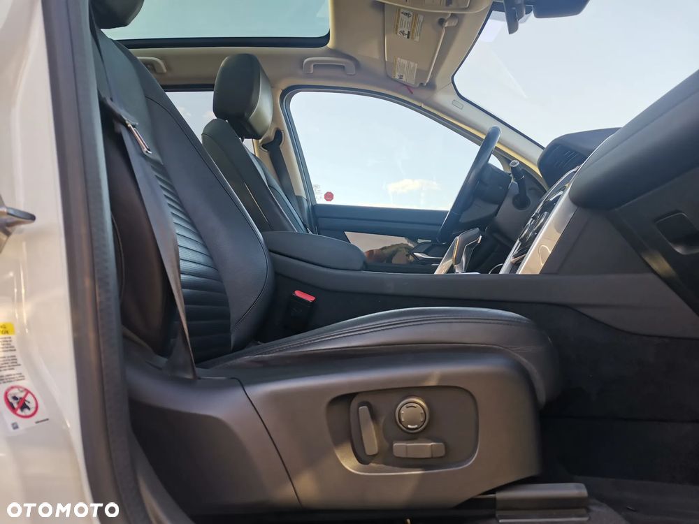 Land Rover Discovery Sport P250 SE - 13