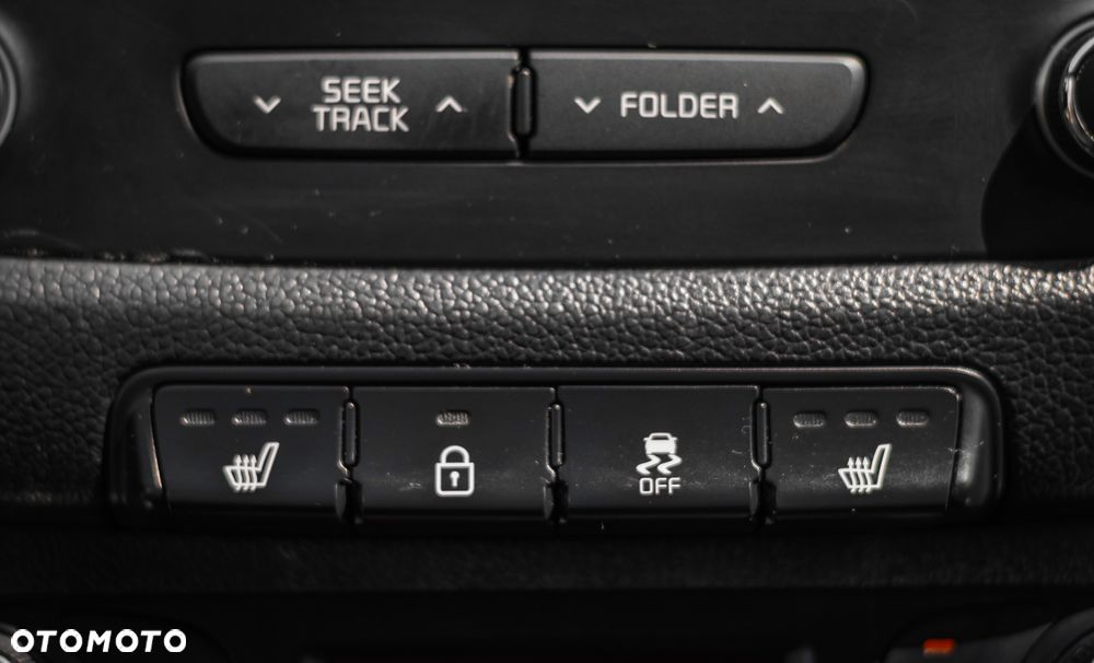 Kia Ceed 1.6 T-GDI GT - 24