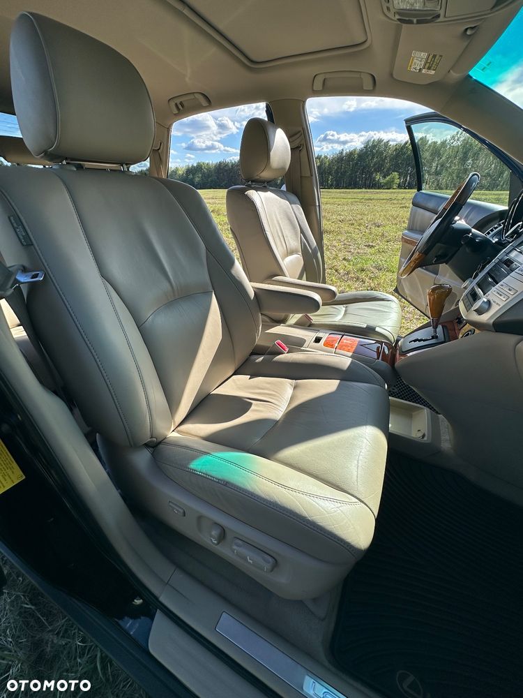 Lexus RX - 24