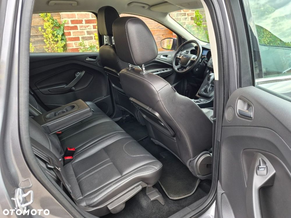 Ford Kuga - 40